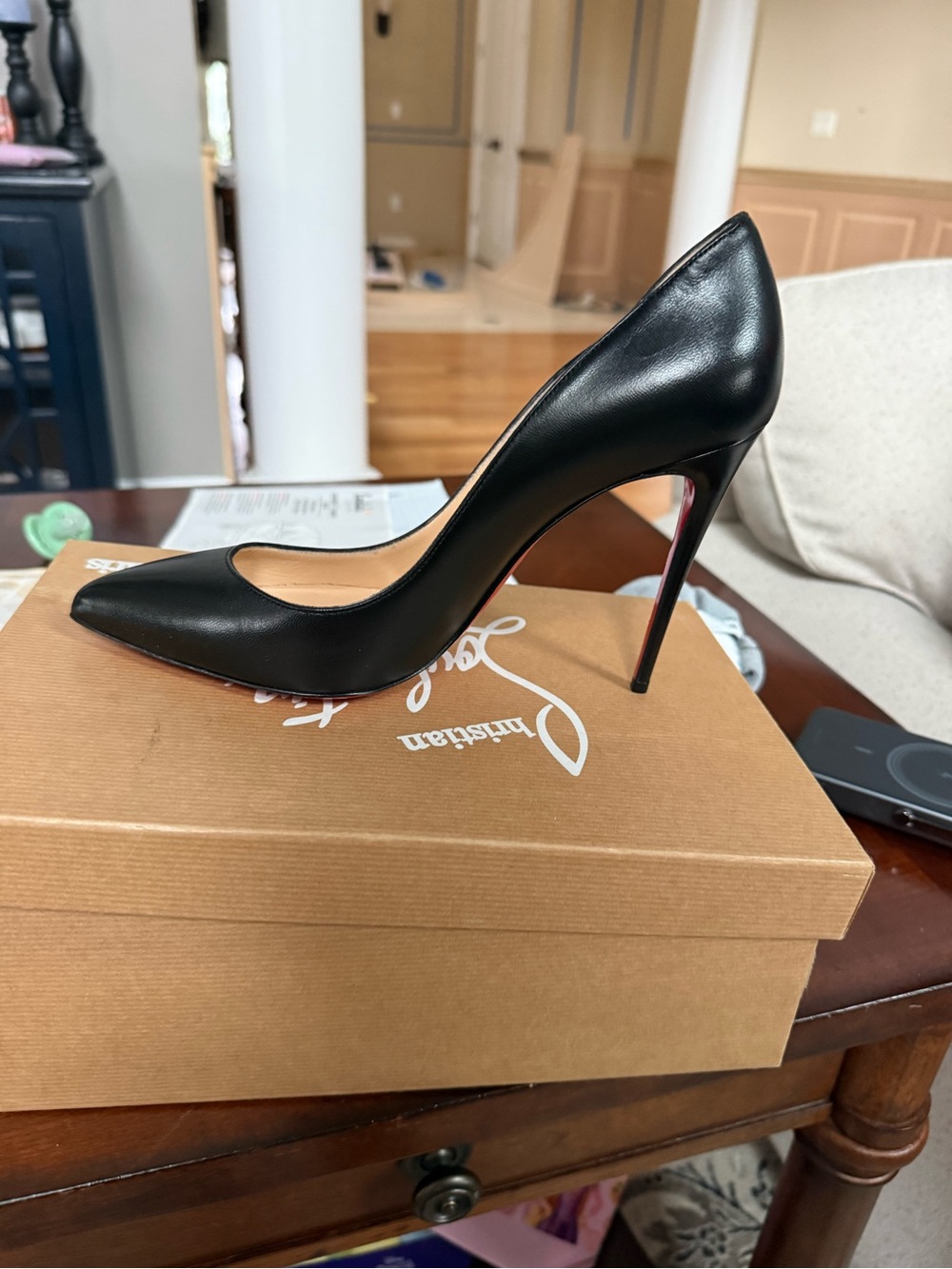 Christian Louboutin Black Patent Pump with Signature Red Sole - Picture 7 of 7